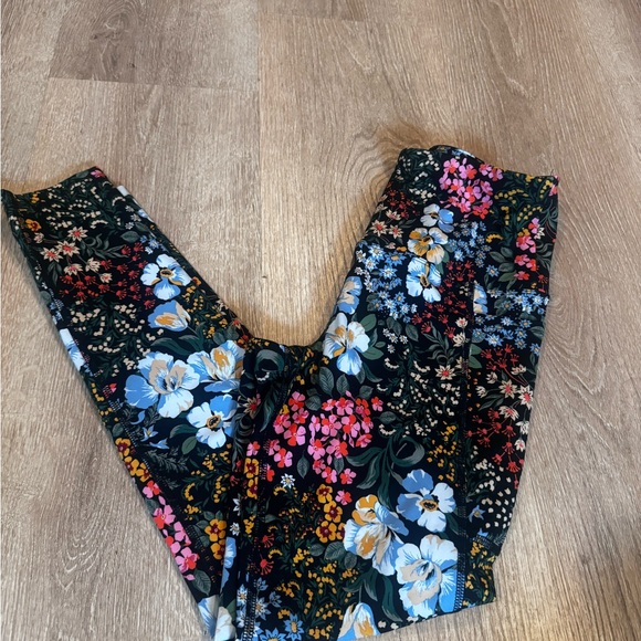 Floral Women's leggings - Picture 5 of 8